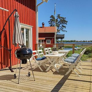 Stunning Home In Vnersborg With 3 Bedrooms And Wifi Vänersborg Exterior photo
